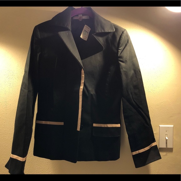 Ellen Tracy Jackets & Blazers - Elegant blazer